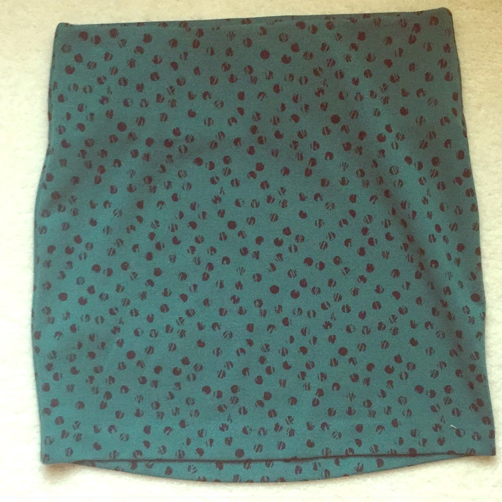 BCBG tight green skirt